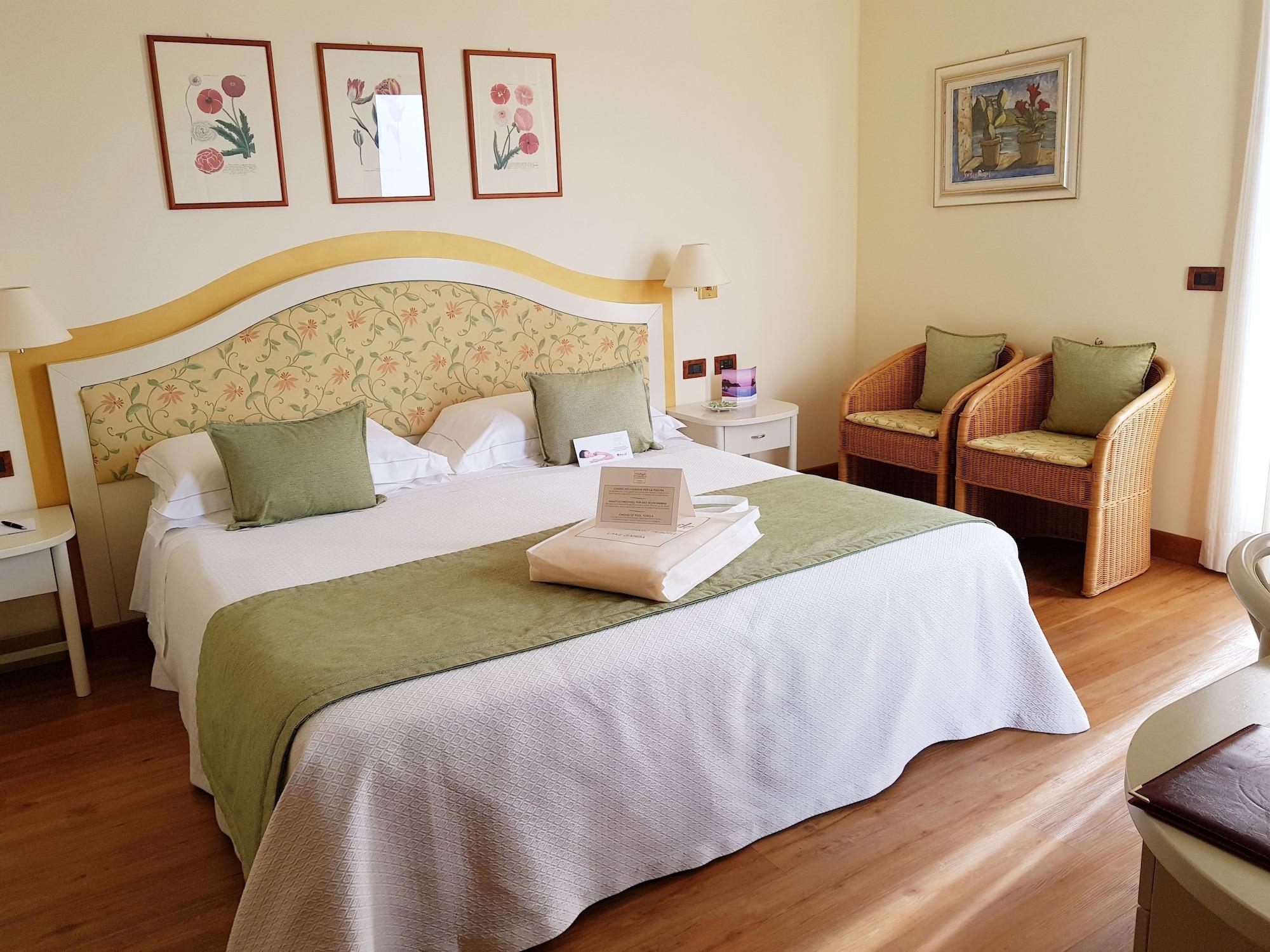 Madrigale Panoramic Lifestyle & Soulful Hotel كوسترمانو المظهر الخارجي الصورة